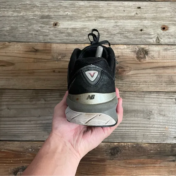Women New Balance Made In USA United States America 990v5 Black Sneakers Shoes