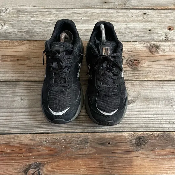 Women New Balance Made In USA United States America 990v5 Black Sneakers Shoes