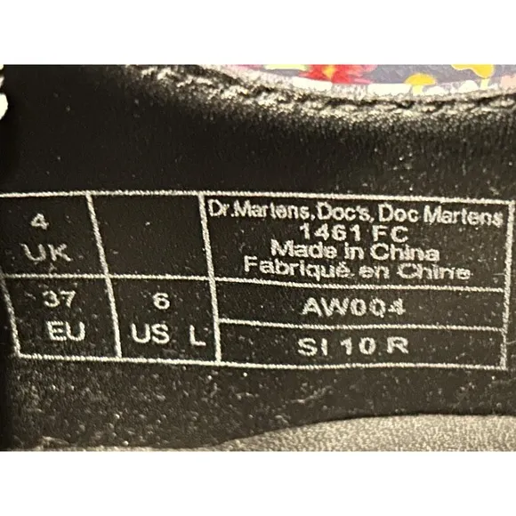 Women's Doc Martens Size 6 with Painted Flower's EUC AW004