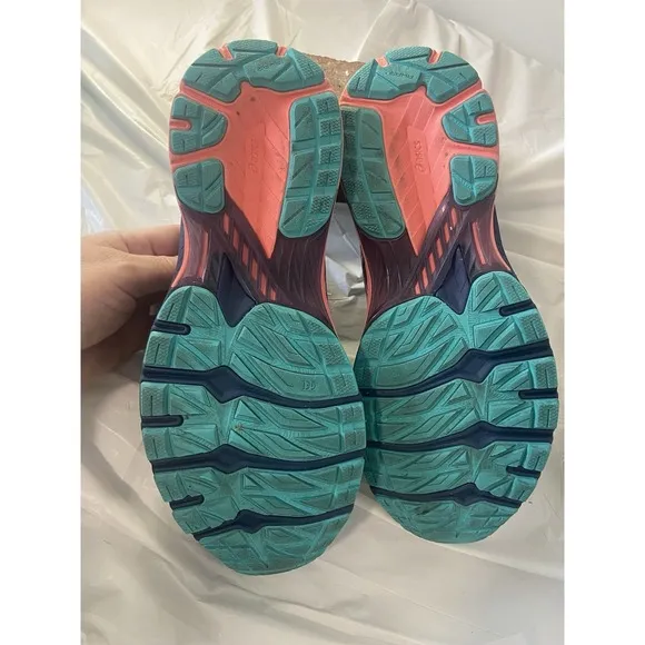 Women's GT-2000 8 Trail Running/Training Tennis Shoes-Size 9.5-Excellent Cond.