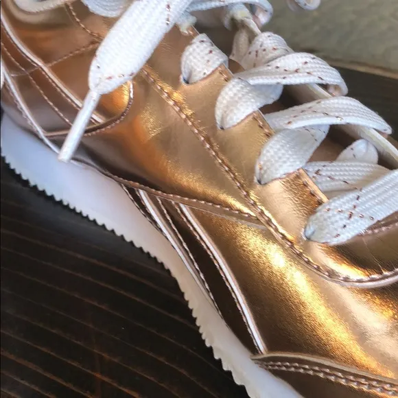 Women's Reebok sneakers Rose gold Reebok’s