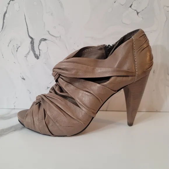 Women's Tan All Saints Taupe Spitafields Leather Ankle Shoes sz 39EU usa 8