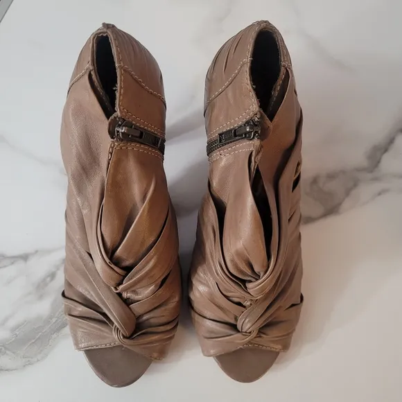 Women's Tan All Saints Taupe Spitafields Leather Ankle Shoes sz 39EU usa 8