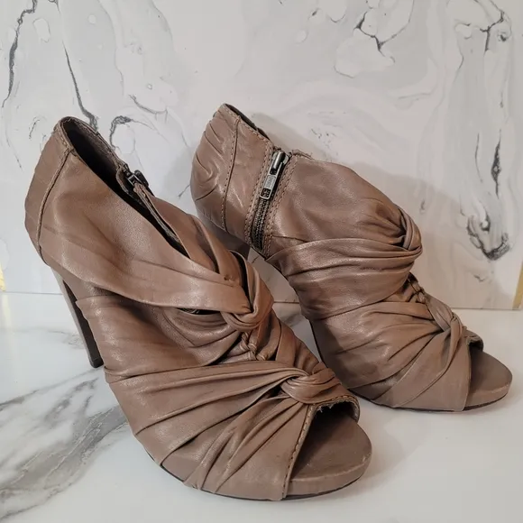 Women's Tan All Saints Taupe Spitafields Leather Ankle Shoes sz 39EU usa 8