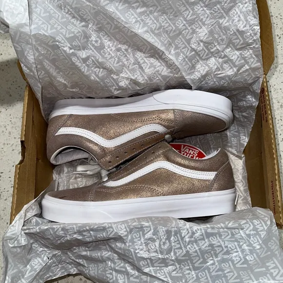 WOMEN’S VANS OLD SKOOL ROSE GOLD SHOES SNEAKERS 8.5 BRAND NEW WITH BOX