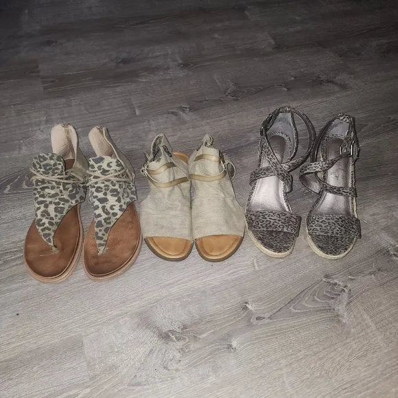 Womens Very G / Blowfish Sandal Lot size 10 &amp; 11