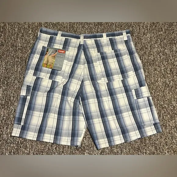 Wrangler Men’s Size 42 Cargo Striped Loose Fit Cotton Summer Work Shorts