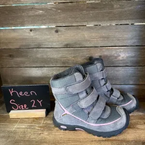 Youth KEEN Trezzo‎ II Gray Waterproof Insulated Winter Snow Boots Size 2 Y GUC