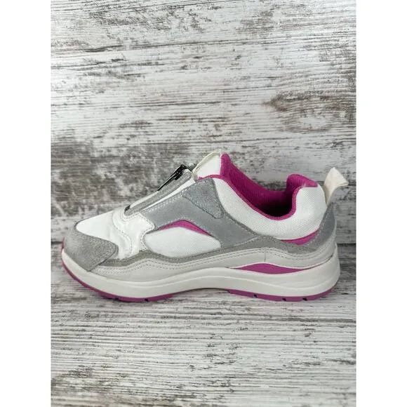 Youth UGG CA805 White/Gray Suede Zip Up Sneakers Sz 3