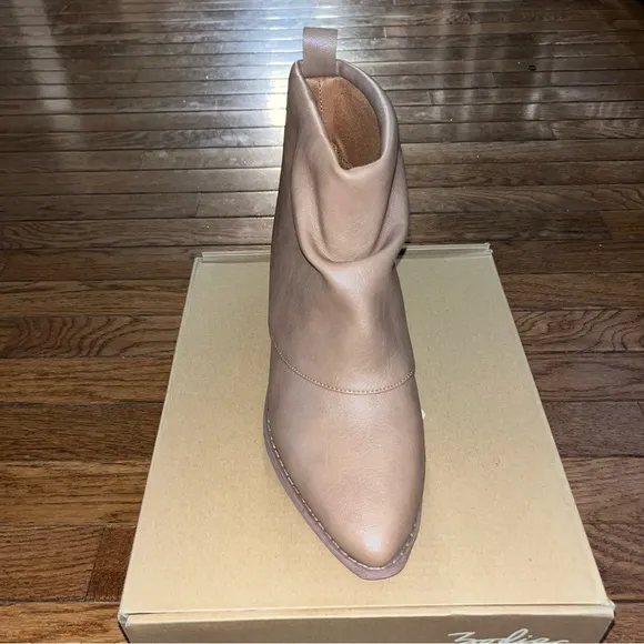 Zodiac Malina Snake Embossed Western Bootie Warm Taupe Women’s Size 8